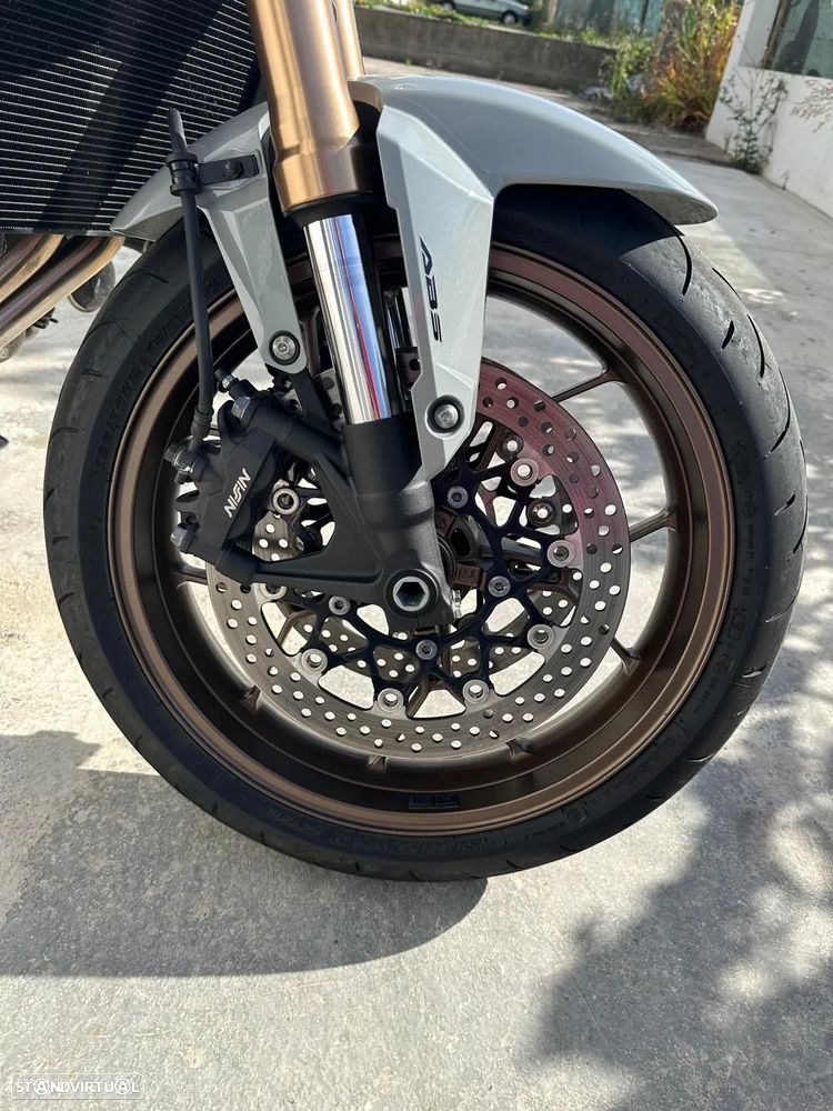 Honda CB - 7
