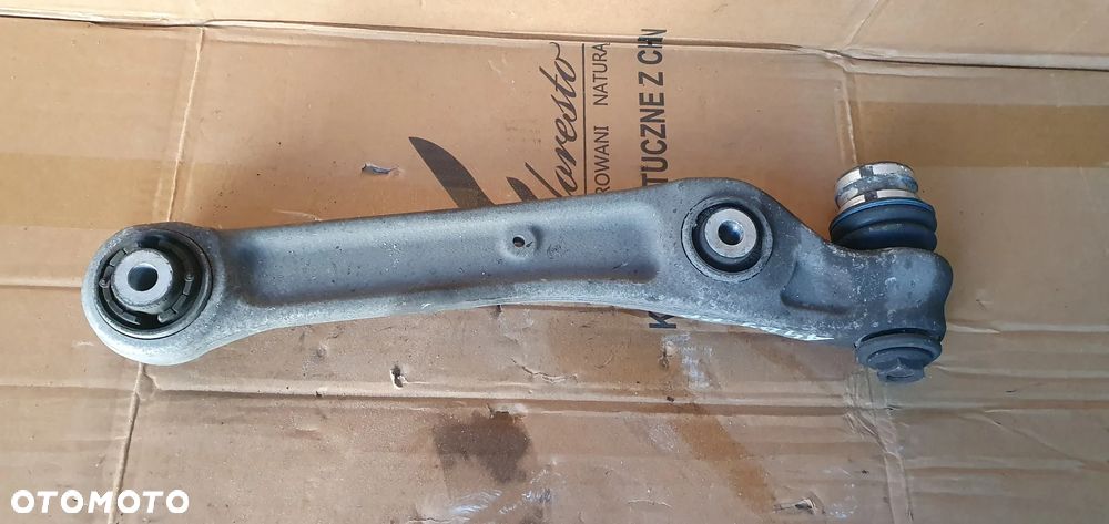 Wahacz prawy przód przedni prawy dolny Audi A4 B9 8W0407156A - 3