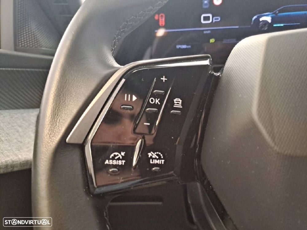 Peugeot 5008 1.2 Hybrid Allure e-DCS6 - 14