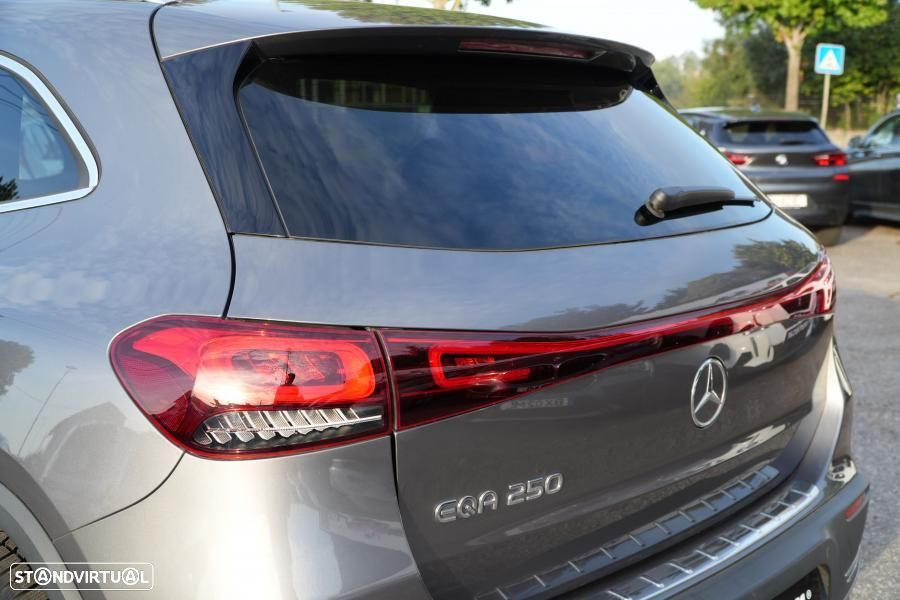 Mercedes-Benz EQA 250 Progressive - 10