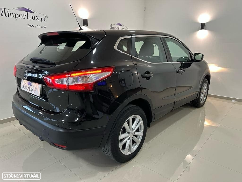 Nissan Qashqai 1.5 dCi N-Connecta - 4