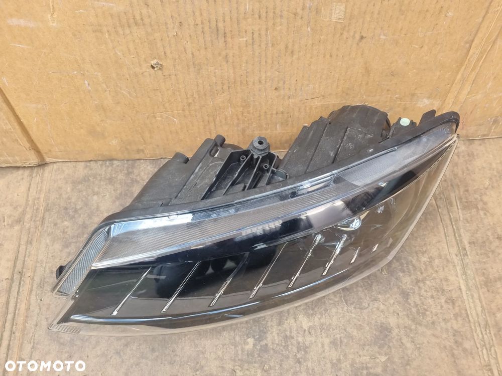 SKODA FABIA III LAMPA PRZEDNIA LEWA - 2