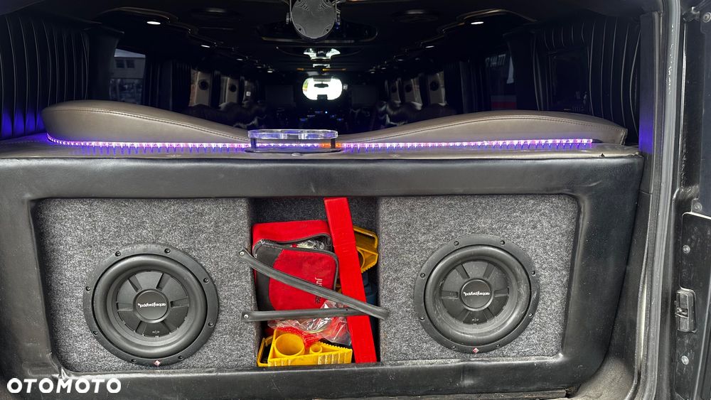 Hummer H2 6.0 V8 - 26
