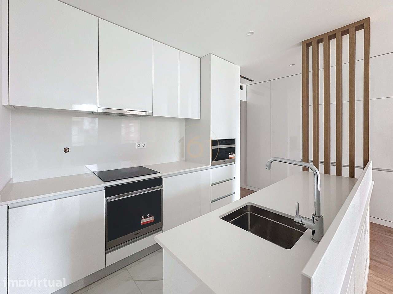 Apartamento T1 na zona da Constituição com duas frentes para arrendame - Grande imagem: 5/20