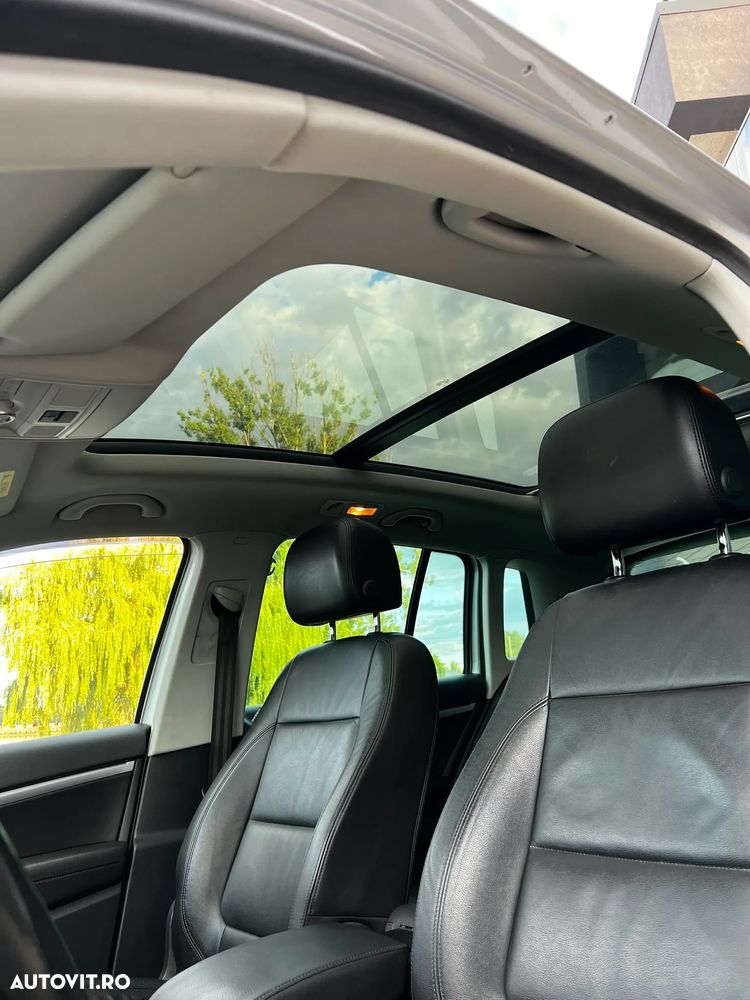 Volkswagen Tiguan - 11