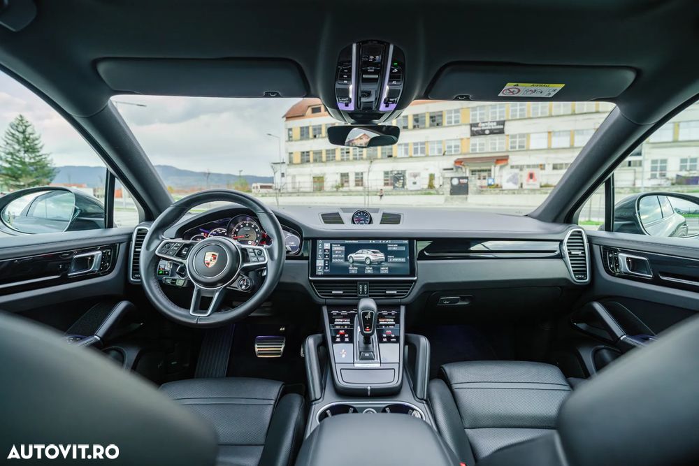 Porsche Cayenne Coupe S - 12