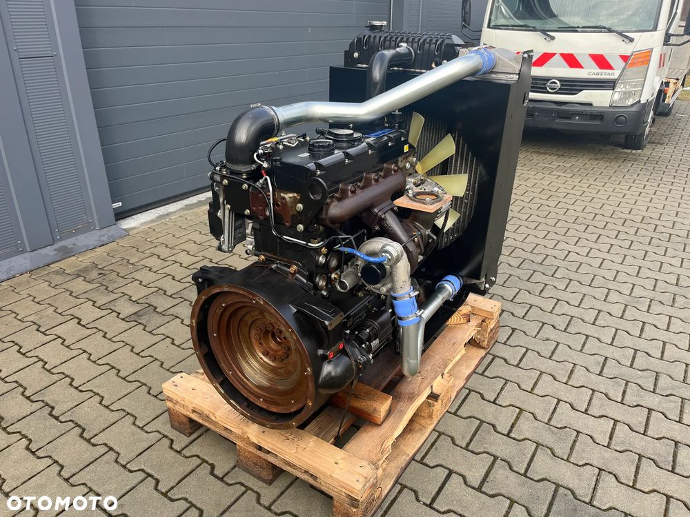 silnik Perkins 1104D-E44TA 1104D E44TA 105.2kW 35000netto - 8
