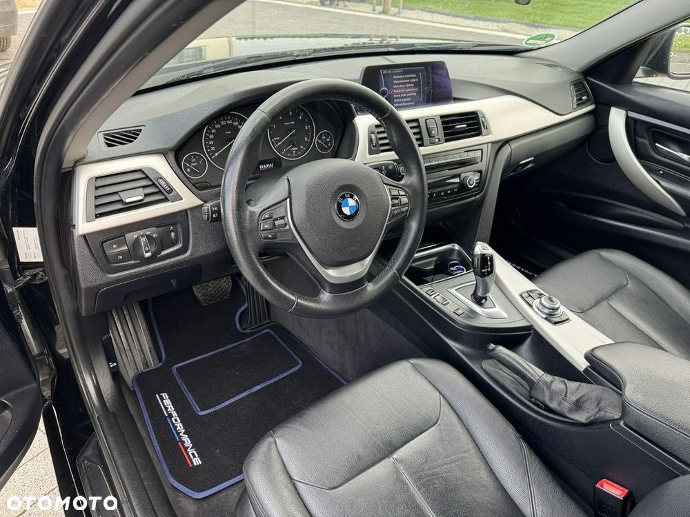 BMW Seria 3 318d Luxury Line - 22