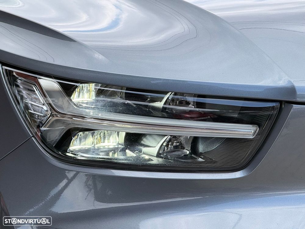 Volvo XC 40 1.5 T3 Momentum Tech Edition - 6