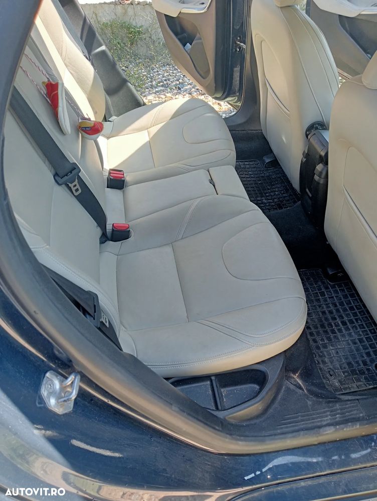 Volvo V40 D2 Momentum - 5