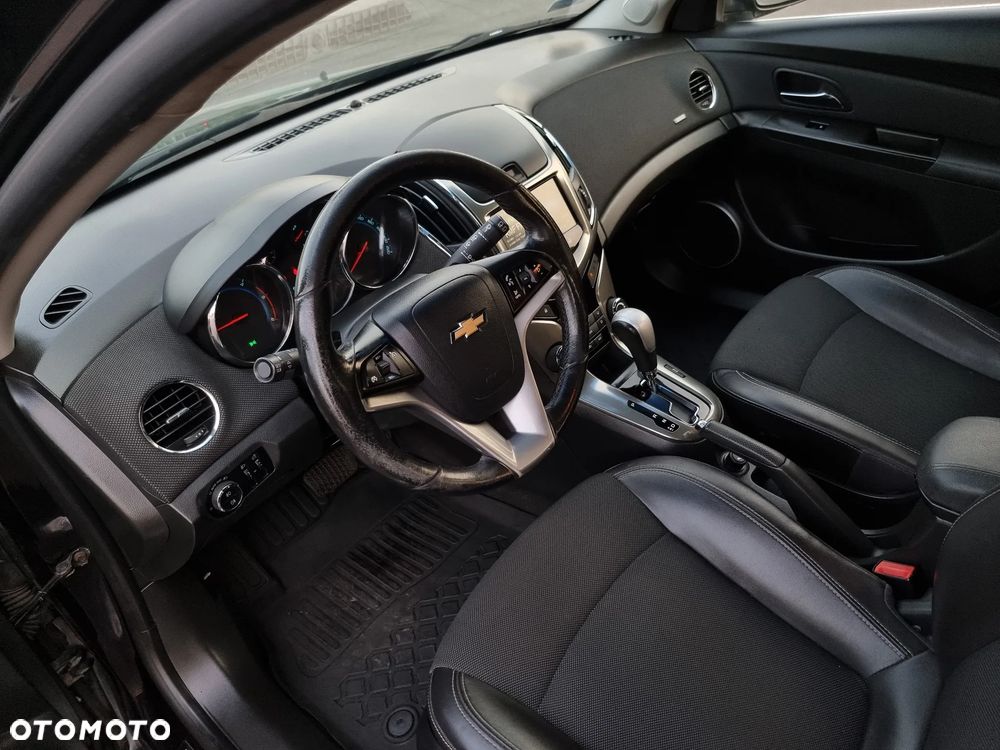 Chevrolet Cruze 2.0 D LTZ+ - 12
