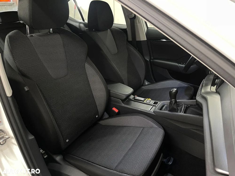 Skoda Octavia 2.0 TDI Ambition - 11