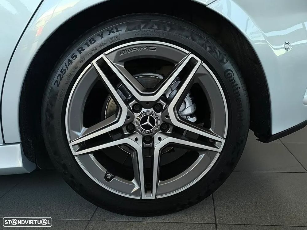 Mercedes-Benz A 180 d AMG Line Aut. - 52