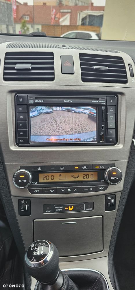 Toyota Avensis 2.0 D-4D 2010 - 8