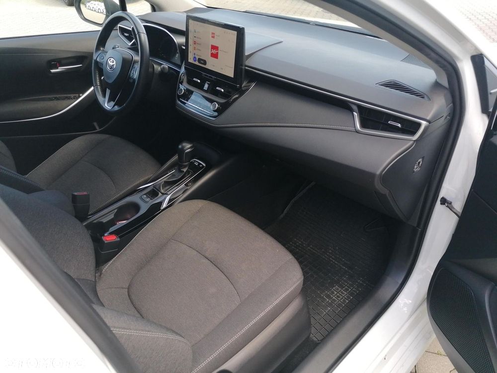 Toyota Corolla - 10