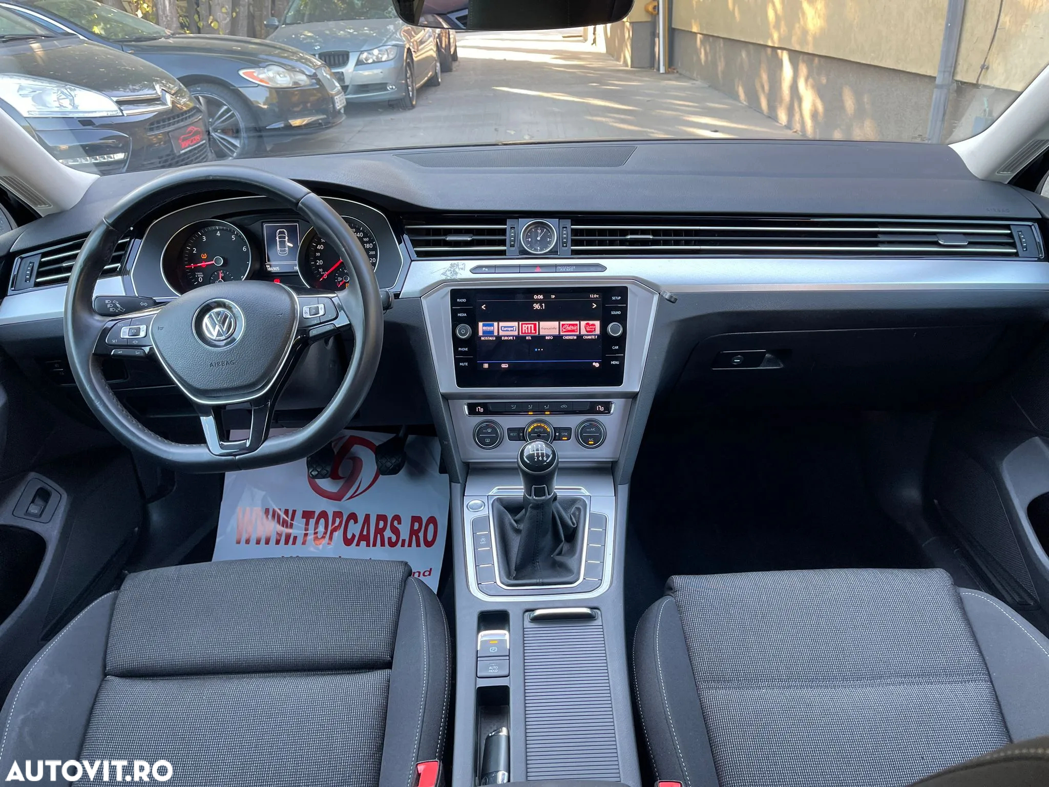 Volkswagen Passat 1.5 TSI ACT Advance - 5