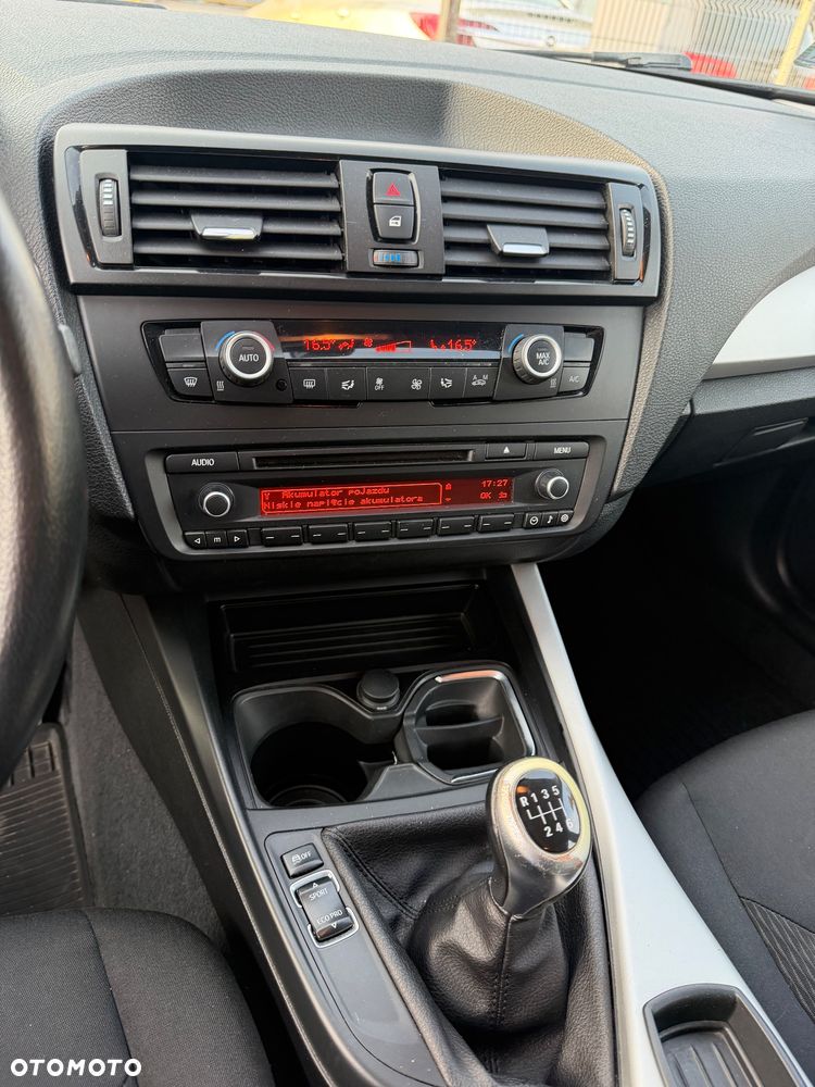 BMW Seria 1 114i - 12