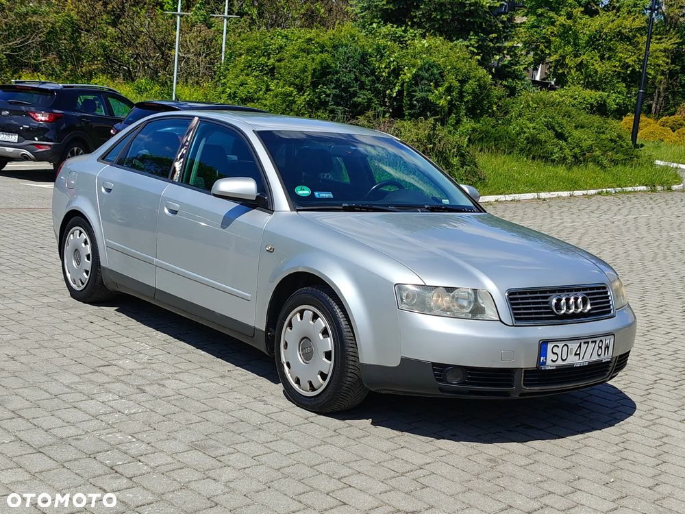 Audi A4 Limousine 1.6 - 13