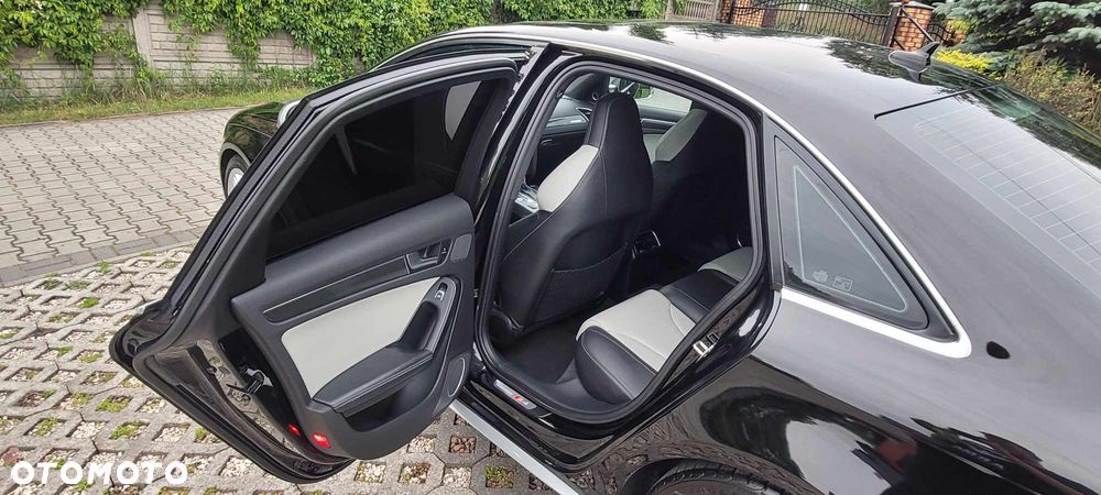 Audi S4 Limousine - 18