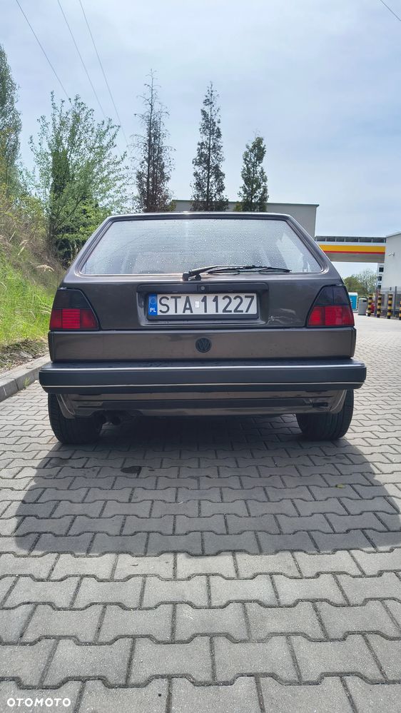 Volkswagen Golf - 4