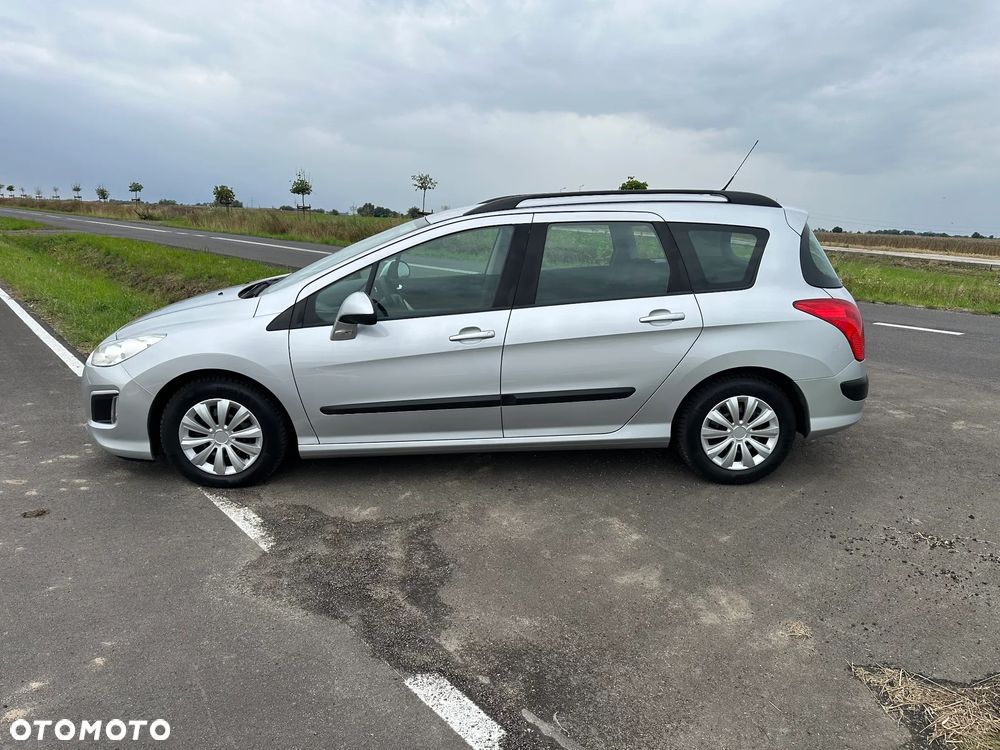 Peugeot 308 - 8