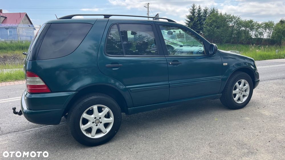 Mercedes-Benz ML 320 - 10