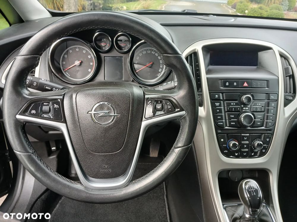 Opel Astra 1.6 Exklusiv - 12