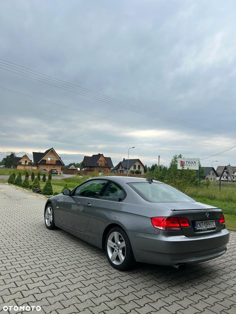 BMW Seria 3 320i - 1