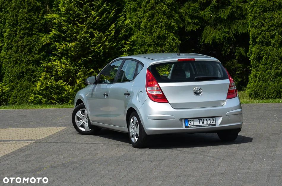 Hyundai i30 1.4 Comfort EU5 - 18