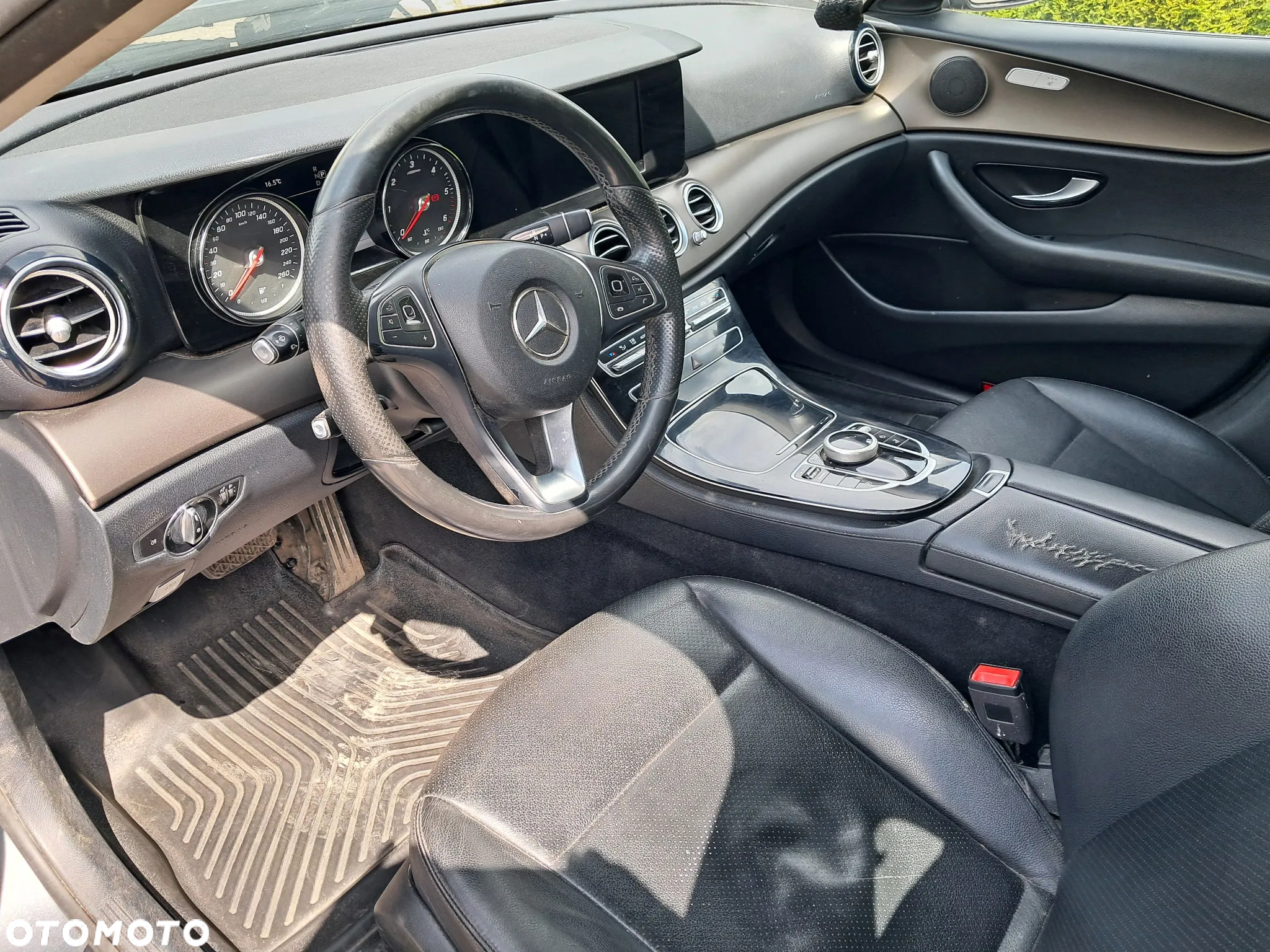 Mercedes-Benz Klasa E - 2
