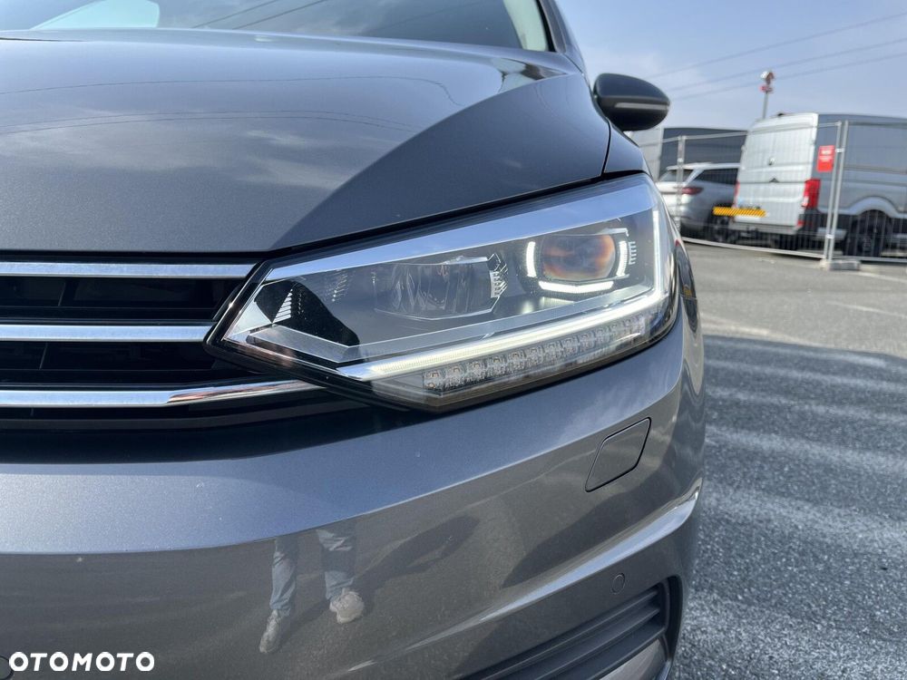 Volkswagen Touran 2.0 TDI BMT Comfortline - 25