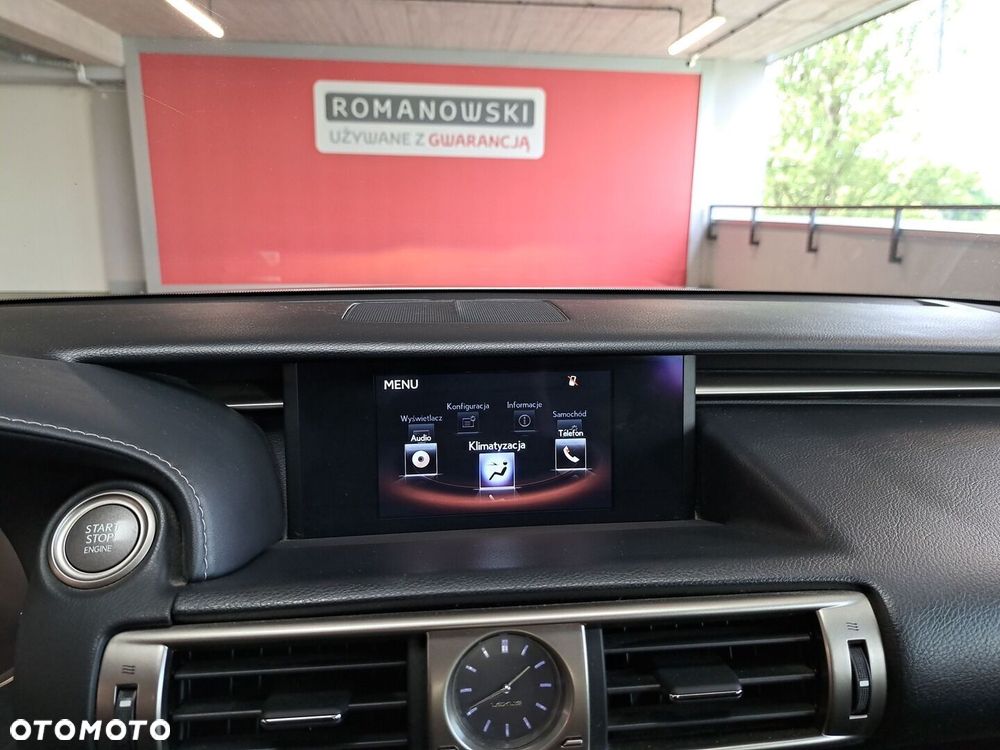 Lexus IS 200t Elite - 18