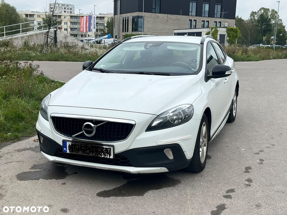 Volvo V40 Cross Country - 1