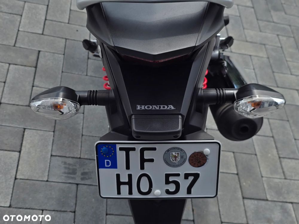 Honda CBF - 22
