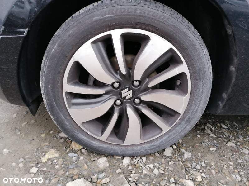 Suzuki Swift 1.0 Boosterjet (SHVS) Hybrid Comfort+ - 11