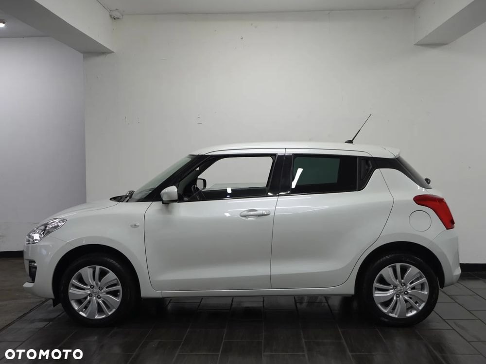 Suzuki Swift 1.2 Dualjet Allgrip Comfort - 5