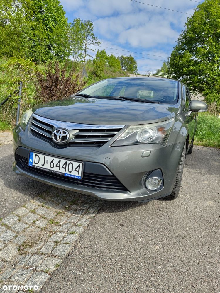 Toyota Avensis - 1