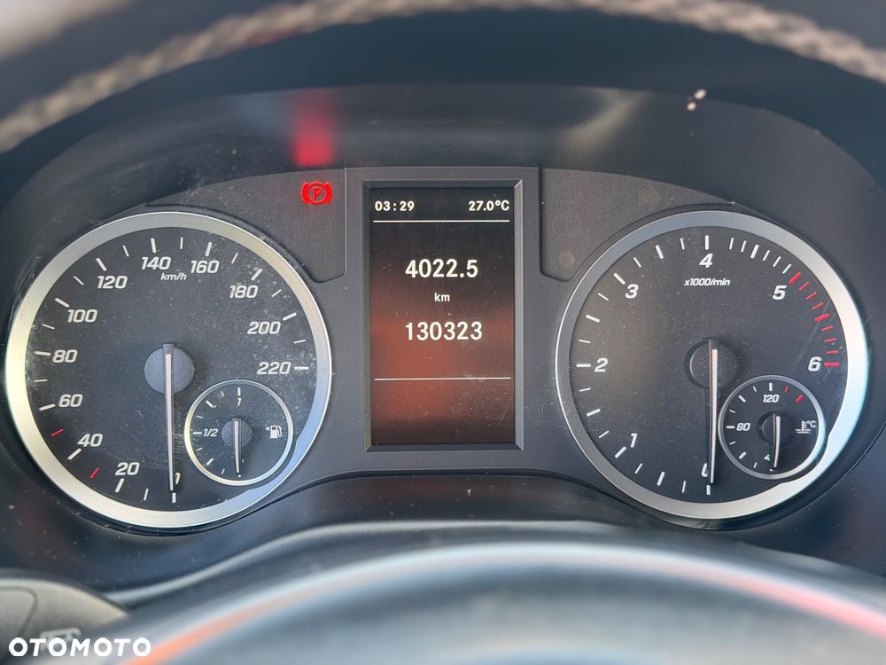 Mercedes-Benz Vito - 9