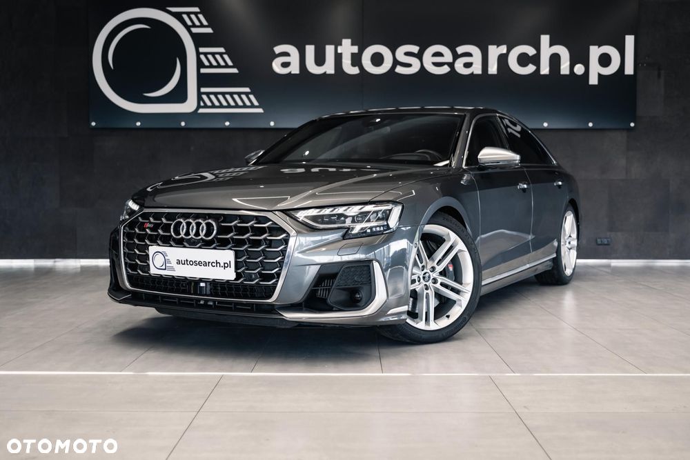 Audi S8 - 2