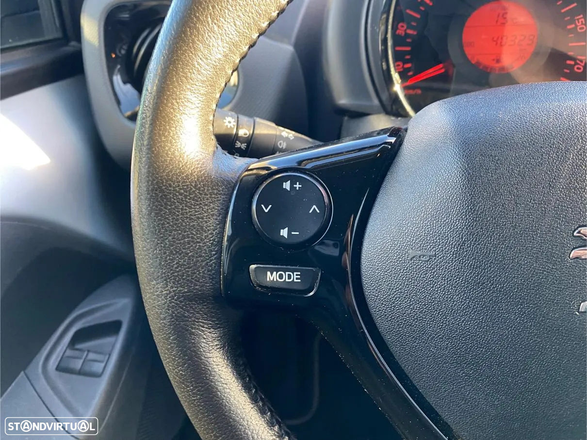 Peugeot 108 1.0 VTi Style - 25