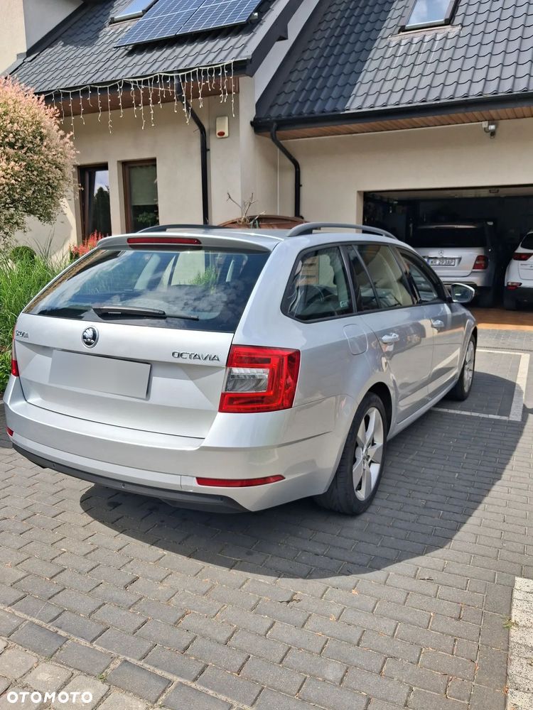 Skoda Octavia 1.6 TDI SCR Ambition - 3