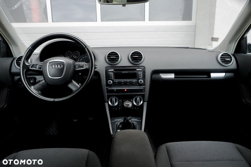 Audi A3 Sportback 1.6 Attraction - 33