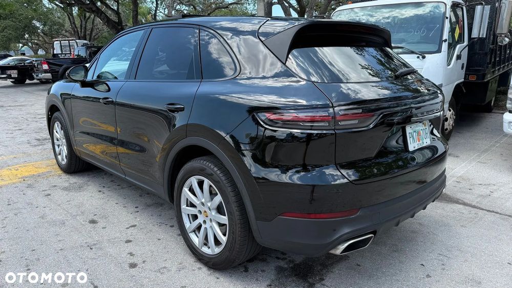 Porsche Cayenne Tiptronic S - 4