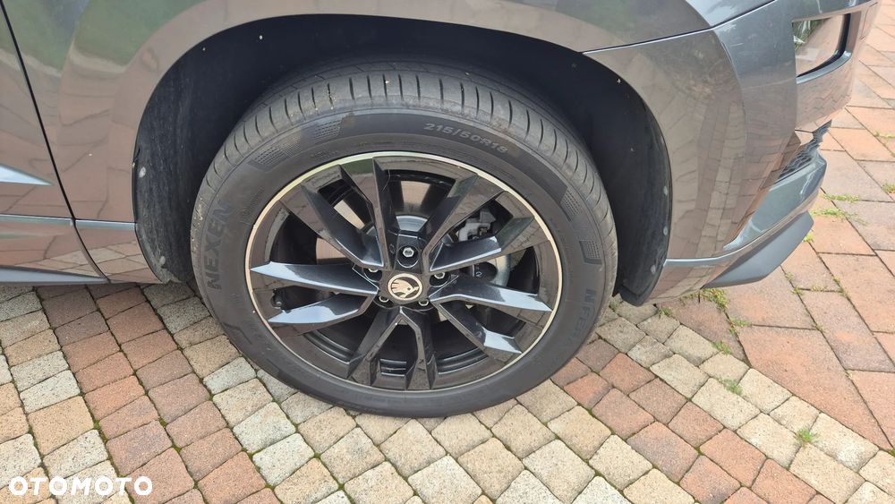 Skoda Karoq 1.5 TSI ACT Sportline DSG - 6