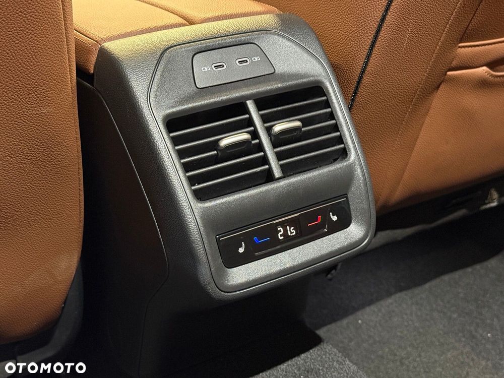 Skoda Superb 1.5 TSI Plug-in Hybrid L&K DSG - 26