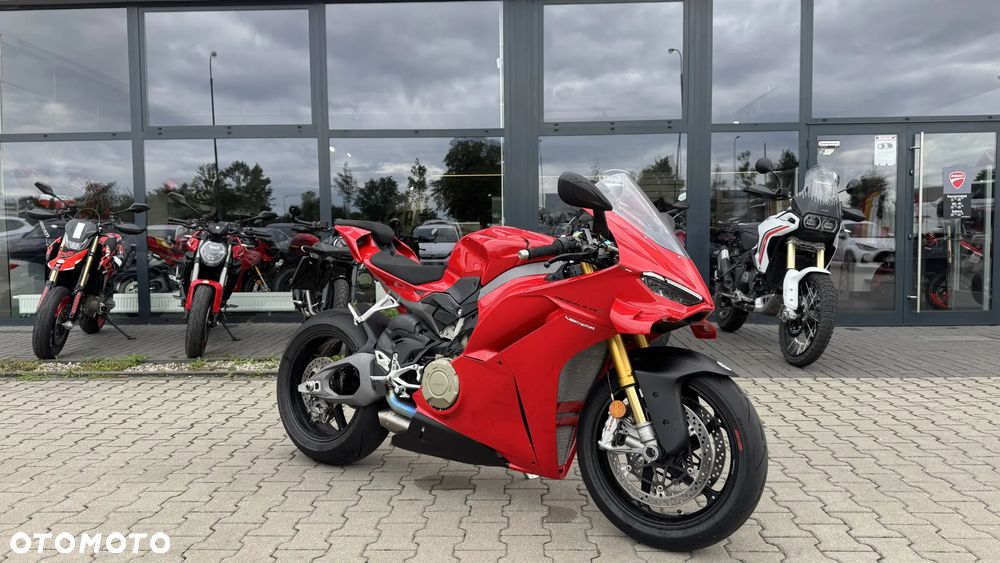 Ducati Panigale V4S - 1