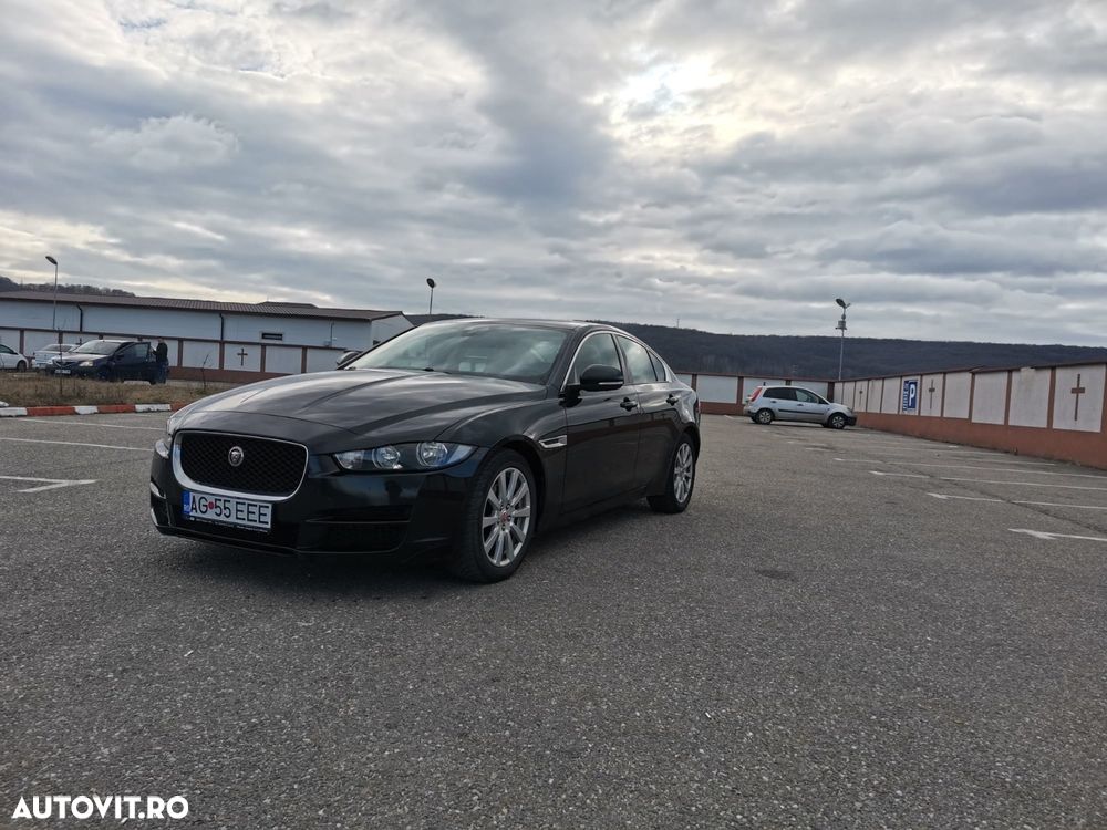 Jaguar XE - 2