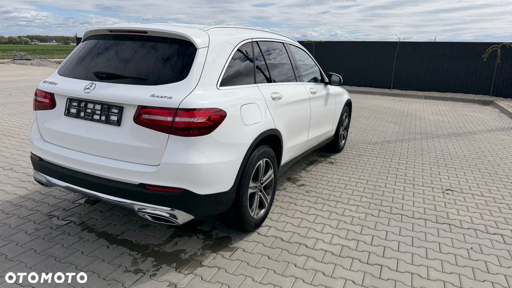 Mercedes-Benz GLC 220 d 4Matic 9G-TRONIC Exclusive - 33