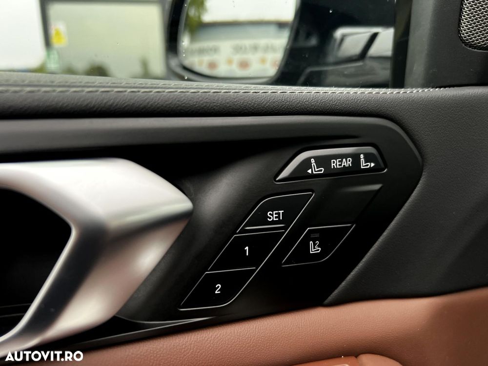 BMW X7 - 24