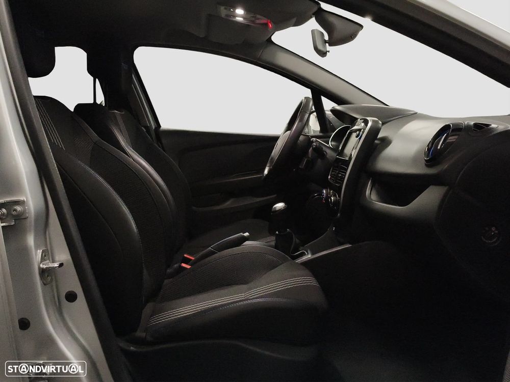 Renault Clio Sport Tourer 0.9 TCE GT Line - 35